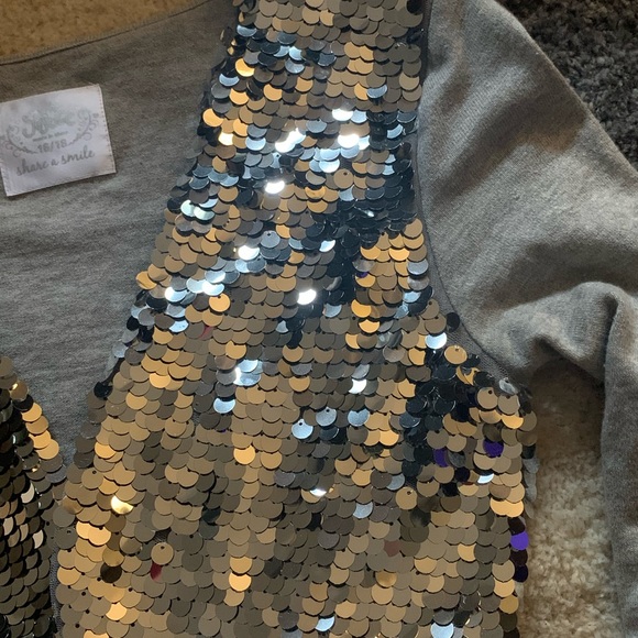 Girls 16-18 Cardigan Shrug sweater from JUSTICE!  Gray with “fish scale” sparkle - Picture 3 of 8